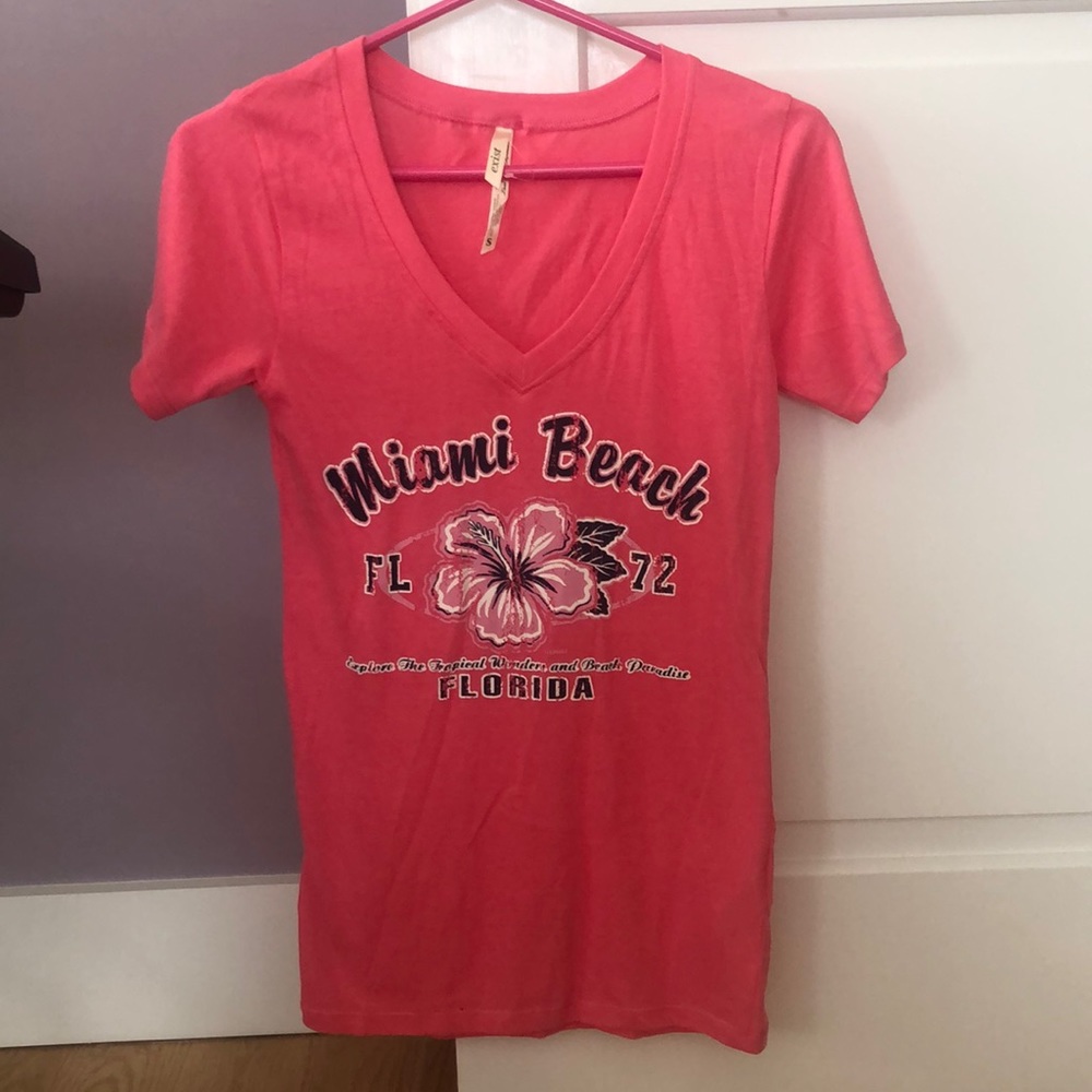 Miami Beach Low V-Neck TShirt